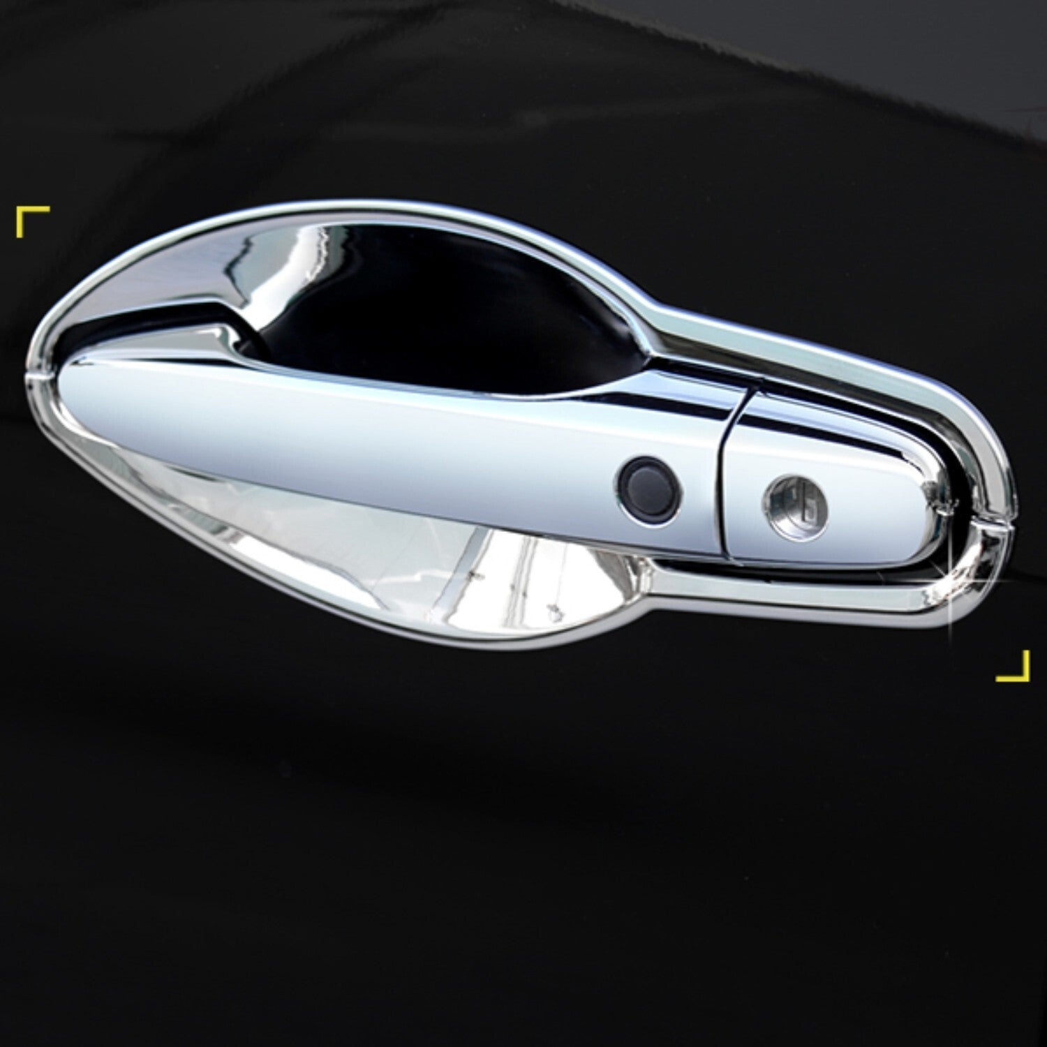 Selected Variant Image